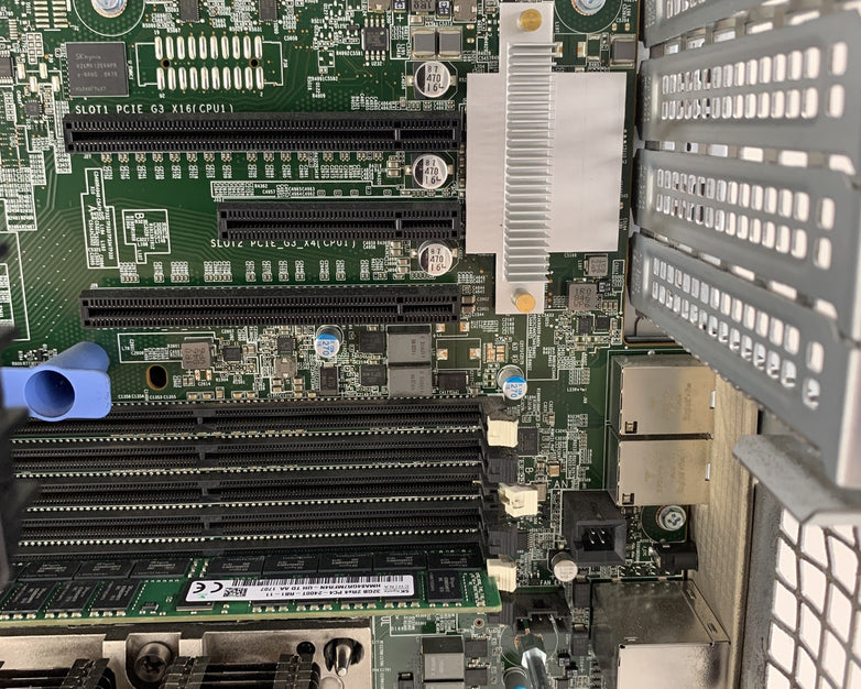 Dell PowerEdge T640 Tower Server 2x Gold 6125 2.6 GHz 64 GB Ram No OS No HDD