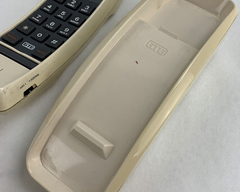 GTE 03601 Trimline Phone Telephone Touchtone Sigma 300 Wall Desk Vintage