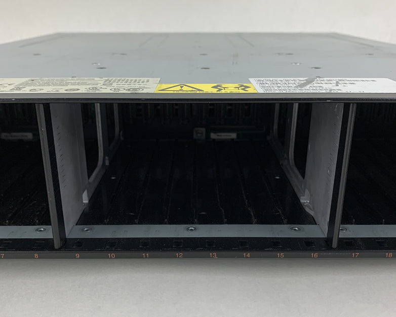 IBM 1747-HC2 69Y2921 170-6070-01 System Storage Enclosure Chassis 2x Power Supp