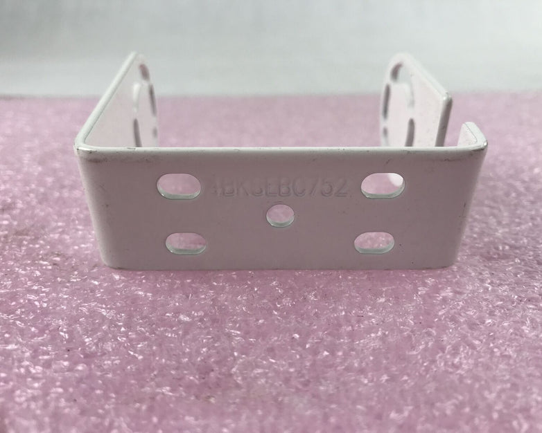 3" Aluminum Mounting Bracket White 4BKSEBC752 Lot of (29)