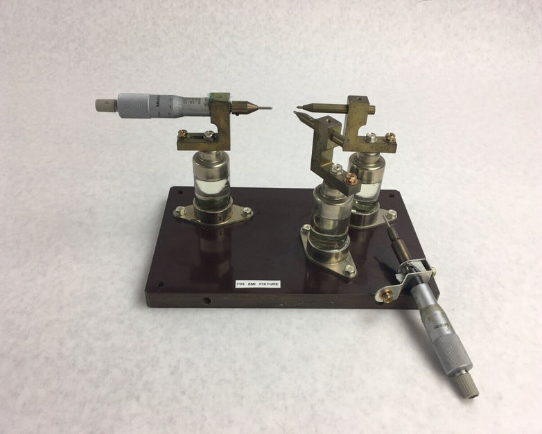 Mitutoyo Micrometer 0-25mm Metric Tool Range .01mm 705 EMI Fixture Tester