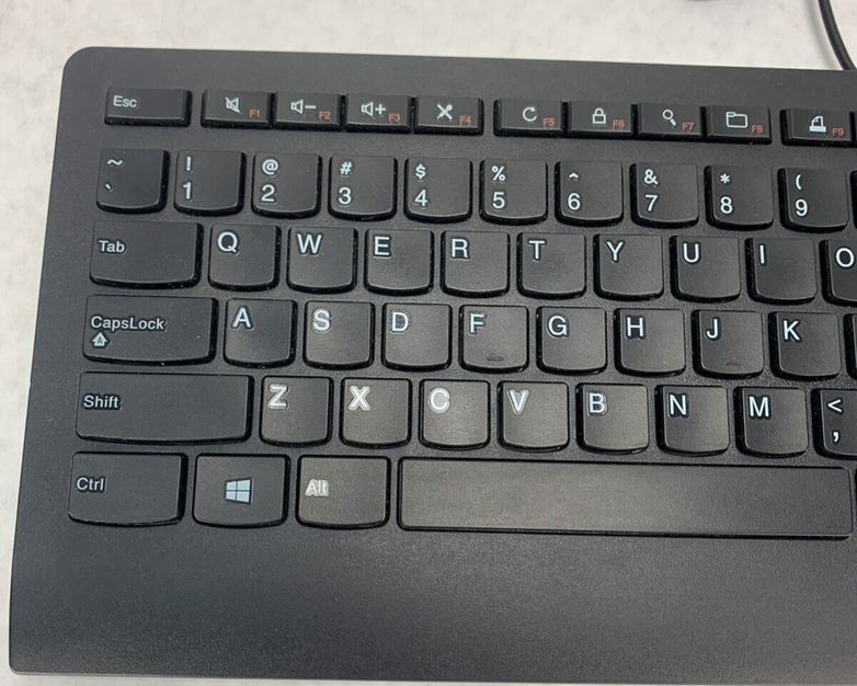 Lot of 2 Lenovo SK-8821 Keyboard SIL14-W18