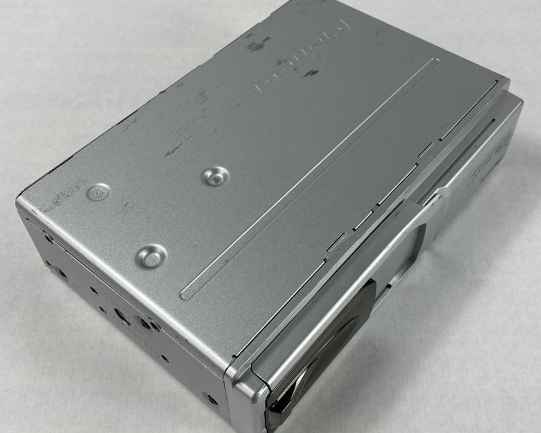 Pioneer Premier CDX-P686 6-Disc CD Changer Untested