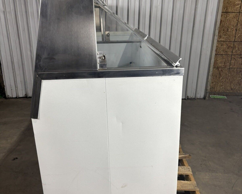 Master-Bilt DD-88L Ice Cream Dipping Display Station Freezer No Compressor