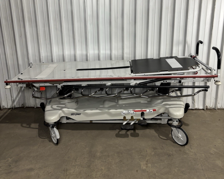 Stryker 1001 IPX2 Pedal Hydraulic Stretcher Deteriorated Rubber Wheels No Bed