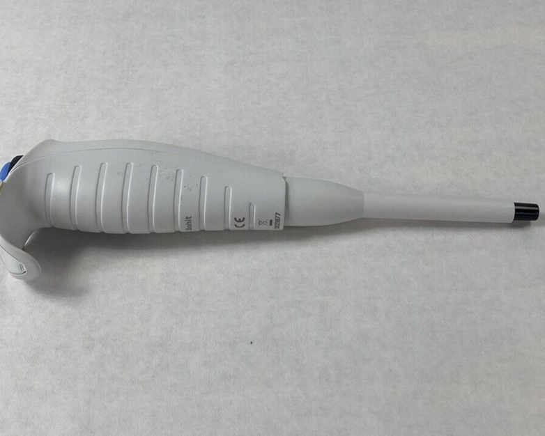 Sartorius Picus 1000 50-1000 uL 1 Channel Electronic Pipette - Parts or Repair