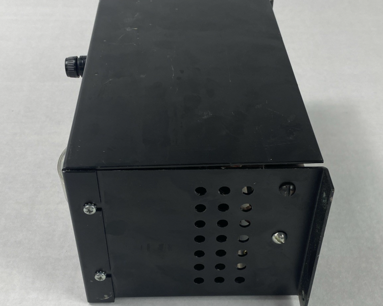 Onan OT Battery Charger Model 5-00300-315202 2 Amp 12/24 Volt - Parts or Repair