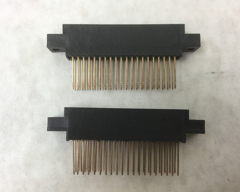 Texas H425111-20 Connector Receptacle, (Lot of 2) NEW