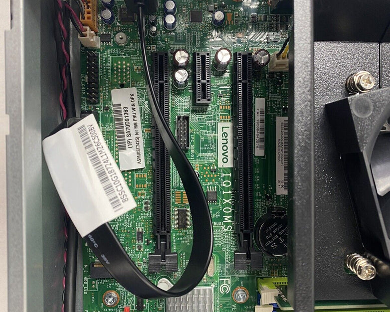 Lenovo ThinkCentre M900 SFF Intel Core i5-6500 3.20GHz 8GB RAM No HDD No OS