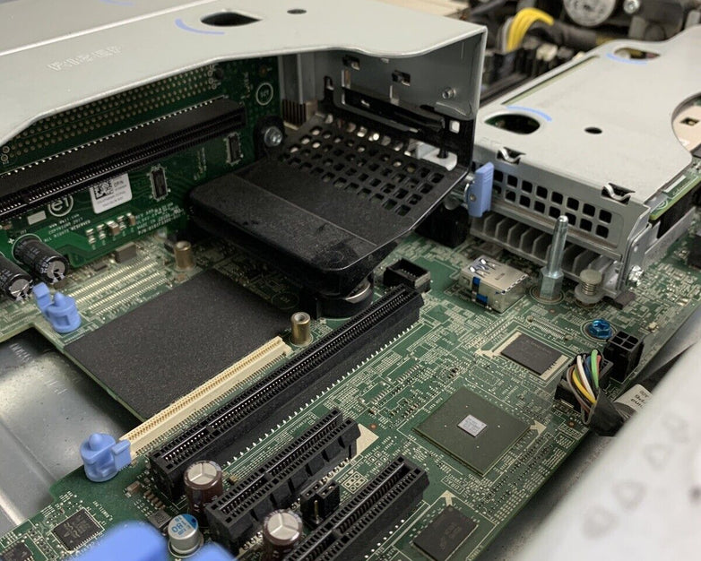 Dell EMC PowerEdge R540 Server 1x Silver 4215 2.50 GHz 64GB Ram No HDD No OS