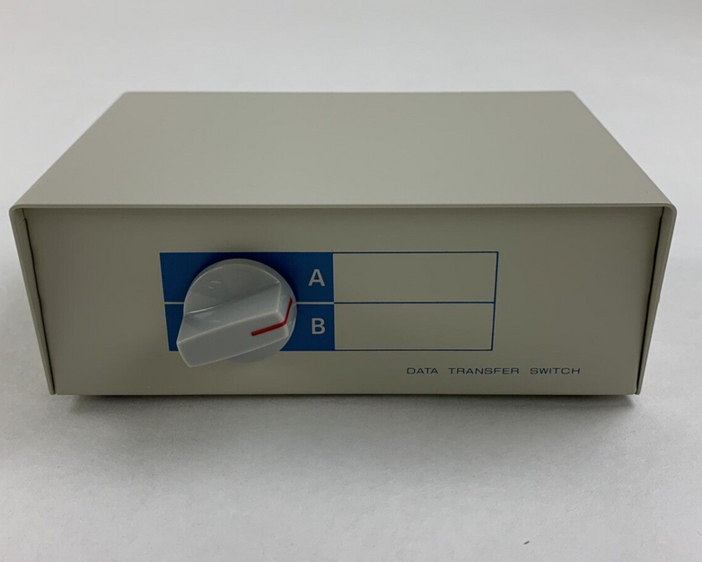 MCM Data Switch Computer Multiport MIDI A/B Switch I/O 83-3310 Box Opened
