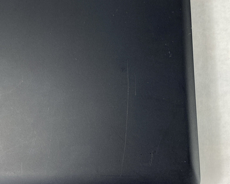 Dell Latitude 5590 Intel Core i5-7300U 2.60 GHz 8 GB RAM 15.6" No HDD No OS