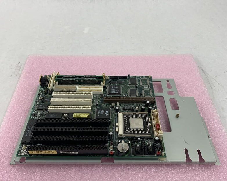 FUGITech 430FX MB Intel Pentium MMX 100MHz 16MB RAM
