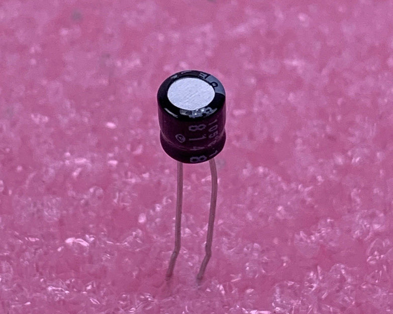 ELNA 16V 22µF Electrolytic Capacitor (Lot of 24)