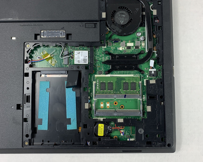 Lenovo ThinkPad L570 Laptop 15.6" i5-6200U 2.3 GHz 8 GB RAM No HDD No OS No AC