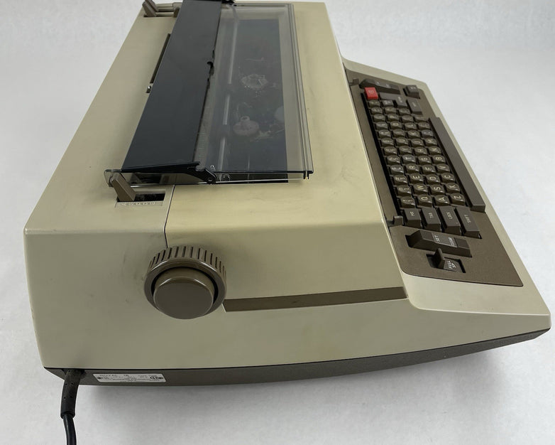 Royal 350A Typewriter 115V No Ribbon Tested