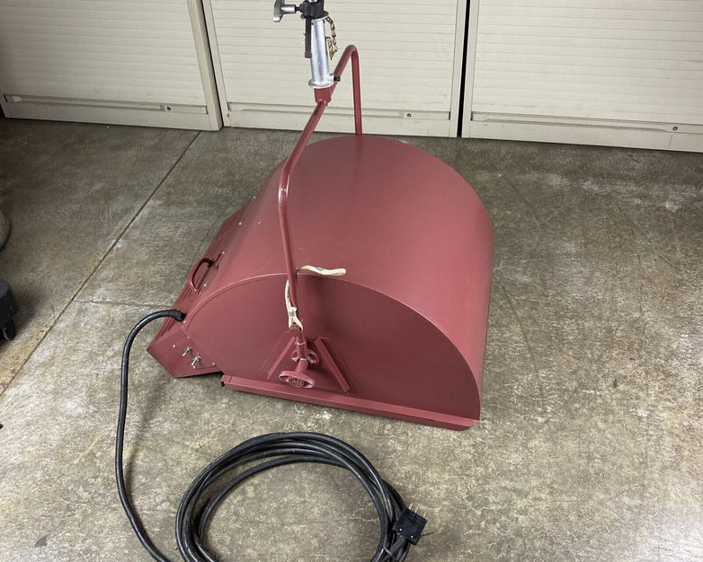 MOLE-RICHARDSON CO. TYPE 2561 MOLEQUARTZ 2000 WATT SUPER-SOFTLITE