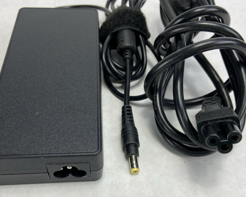 Chicony Lenovo Charger 6.75A 135W A16-135P1A A135A006L AC Adapter