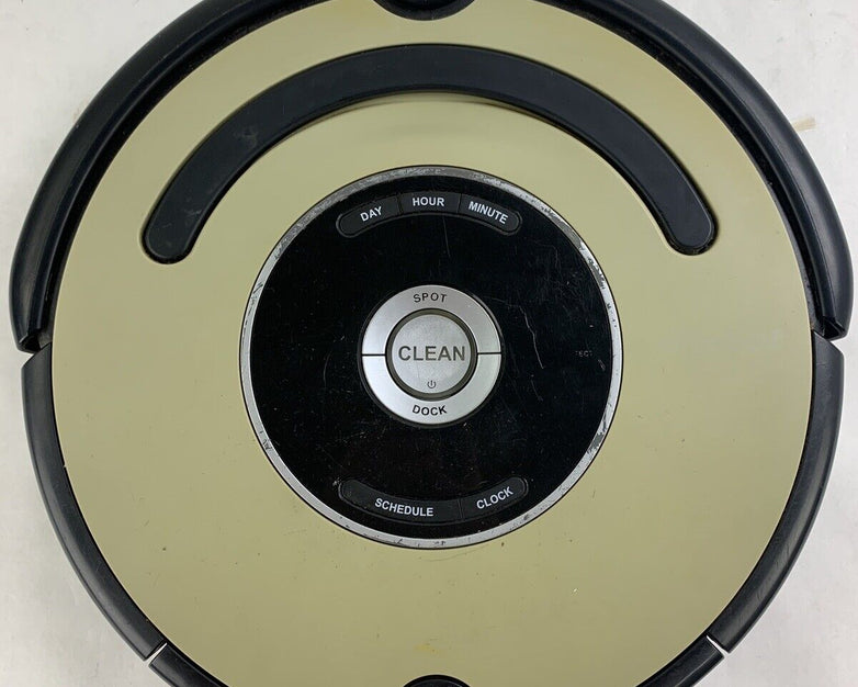 iRobot Roomba 560 Electric Vacuum Cleaner For Parts and Repair