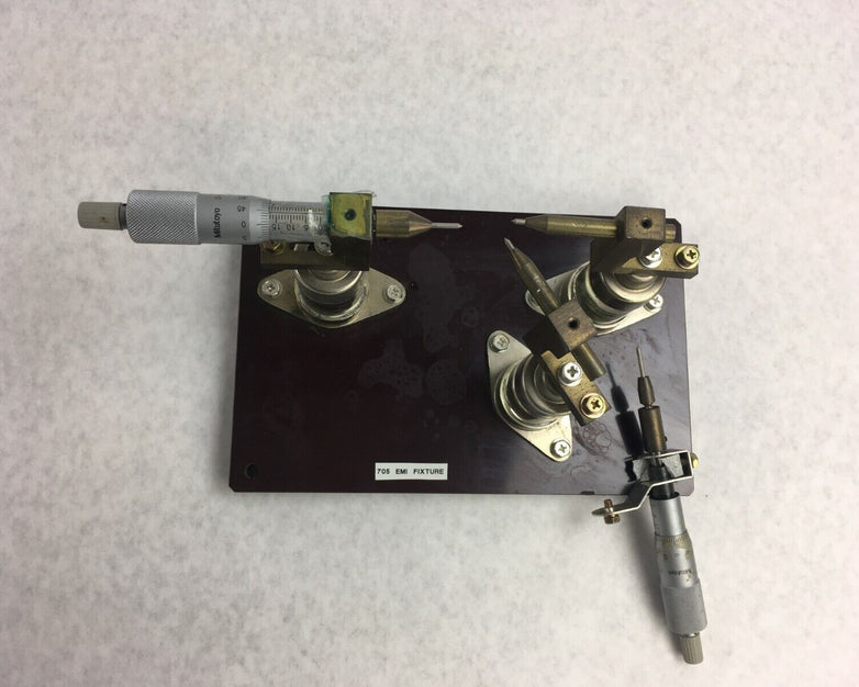 Mitutoyo Micrometer 0-25mm Metric Tool Range .01mm 705 EMI Fixture Tester