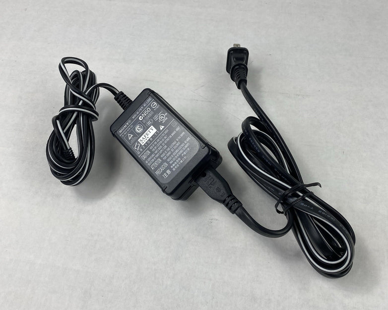 Sony HDR-XR160 Digital HD Video Camera Recorder with AC Adapter Power Tested