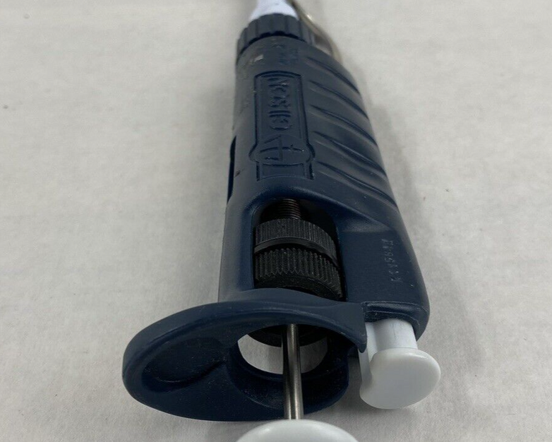 Gilson Pipetman P20 2 - 20 uL Single Channel Adjustable Pipette