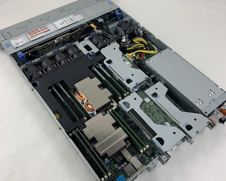 Dell PowerEdge R440 2x Xeon Silver 4110 2.1 GHz 128 GB RAM No HDD NO OS