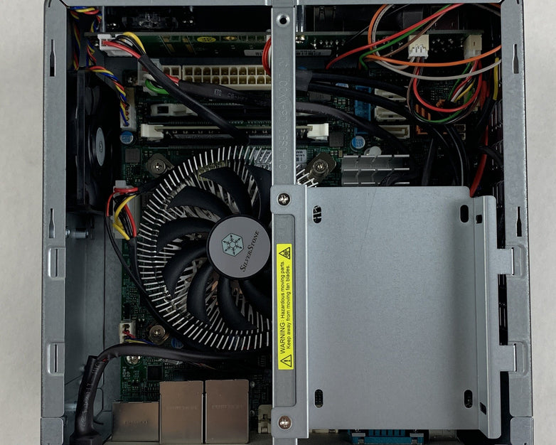 Supermicro Micro Desktop X11SSV-Q i5-7500 3.8 GHz 8 GB Ram No OS No HDD No AC