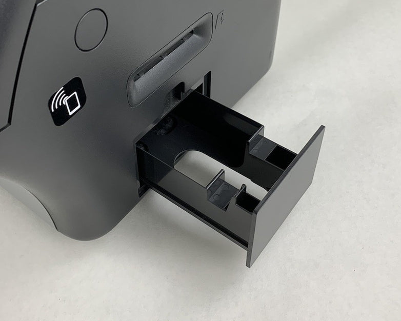 Zebra ZXP Series 7 Z71-U00C0000US00 Card Printer No Ribbon