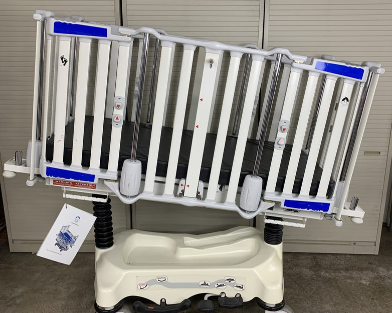 Stryker Cub FL19H Pediatric Crib with Mattress No Handles on Doors No Scale