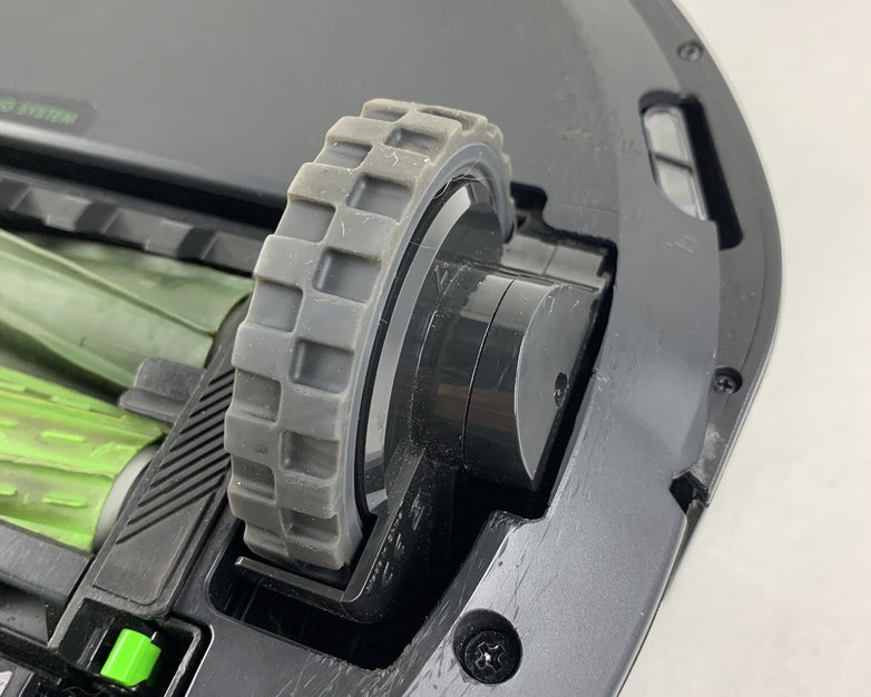 iRobot Roomba i1 Robot Vacuum Powers on For Parts and Repair