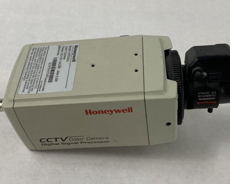 Honeywell HCC484L AC24V CCTV Color Camera 1/3" 2.8-8mm Lens For Parts or Repair