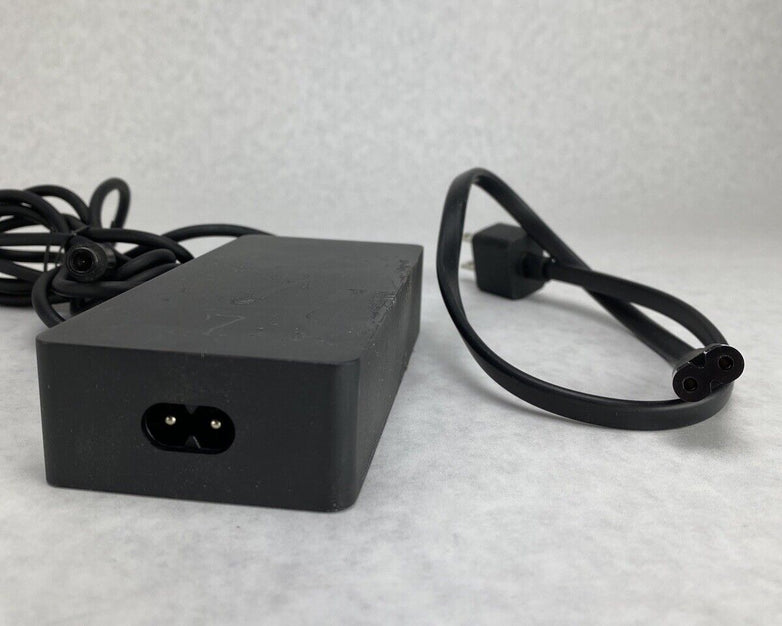 Microsoft 1661 Surface Docking Station T17 USB Mini Display Port + Power Adapter