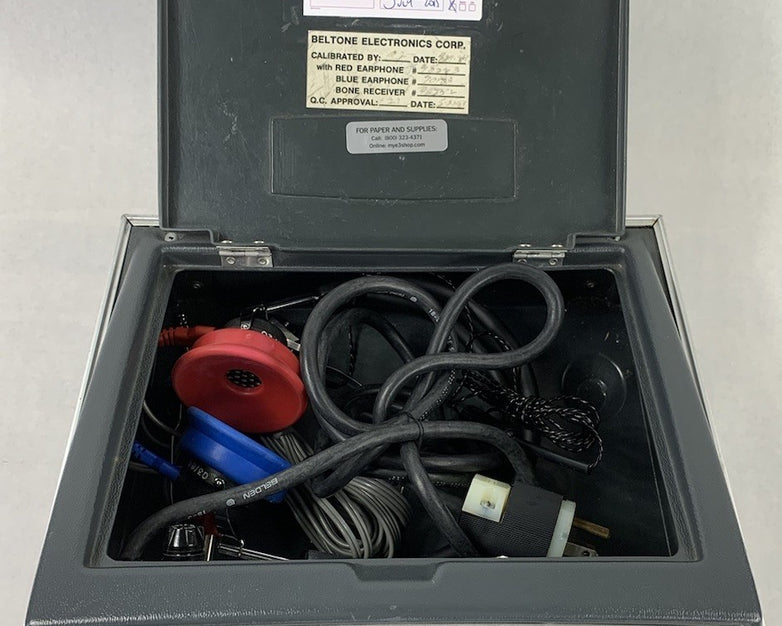 Beltone Special Instruments 119 Audiometer w/ Headphones - Untested