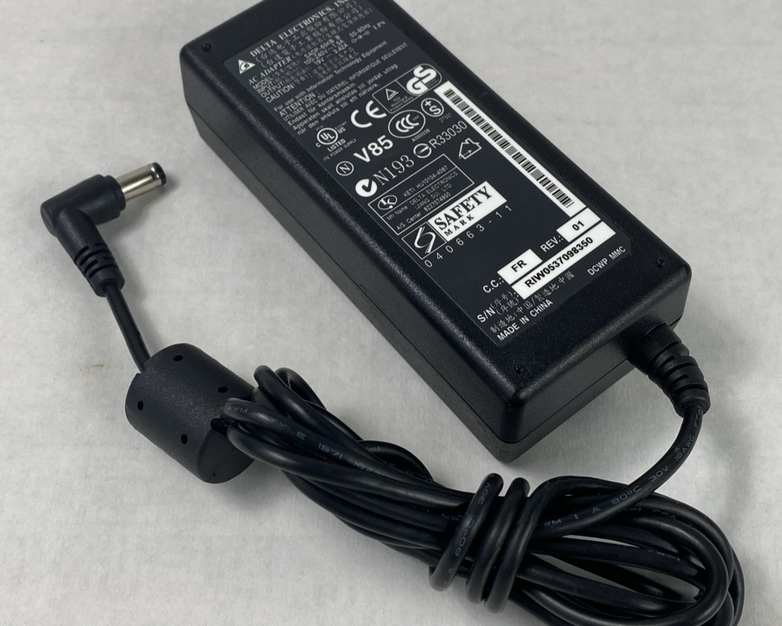 Delta Electronics SADP-65KB 65W 19V 3.42A AC Adapters (Lot of 3)