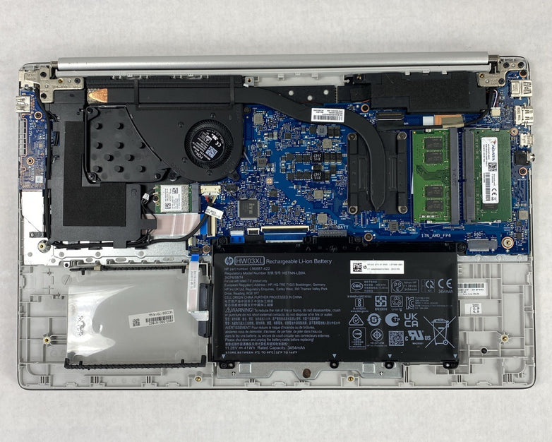 HP Laptop 17-cp1035cl AMD Ryzen 5 5625U 2.30 GHz 16 GB 17.3" No HDD No OS