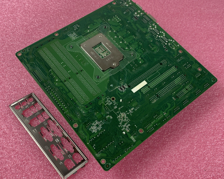 Intel MB331 Motherboard Intel Core i5-3550 3.30GHz 2GB RAM w/ Shield