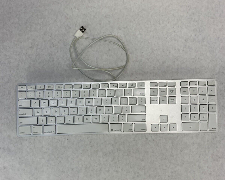 Apple Mac Keyboard Genuine A1243 USB Ultra Thin Aluminum Keypad Used