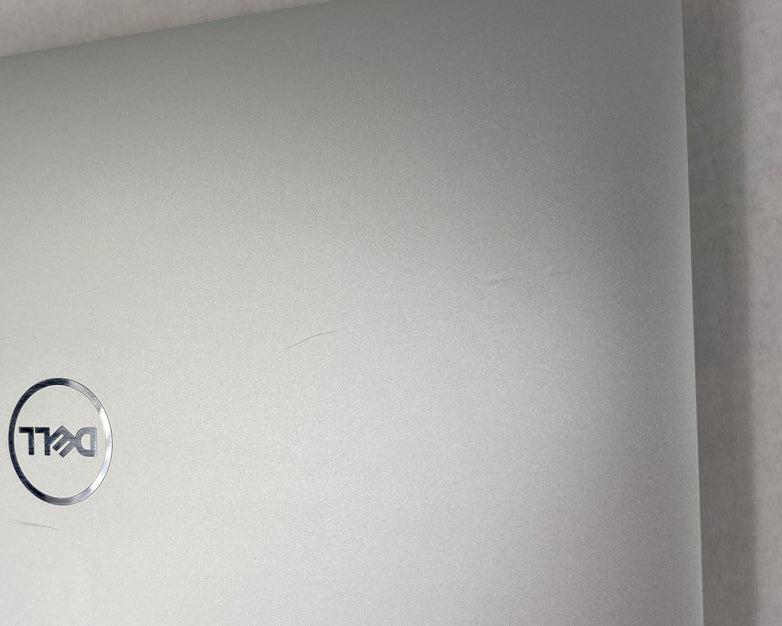 Dell XPS 9320 13.3" Touch i7-1260P 3.26 GHz 16 GB No HDD No OS