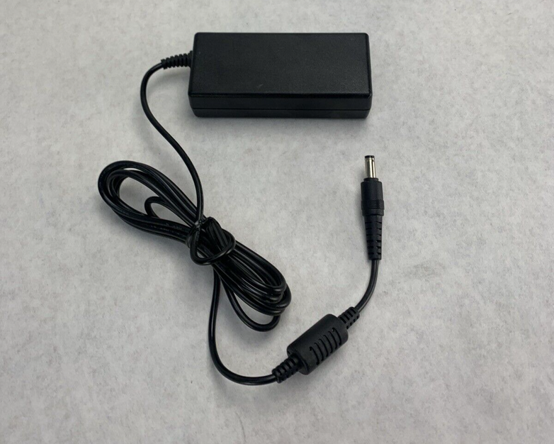 Lot of 5 APD NB-65B19 AC Adapter