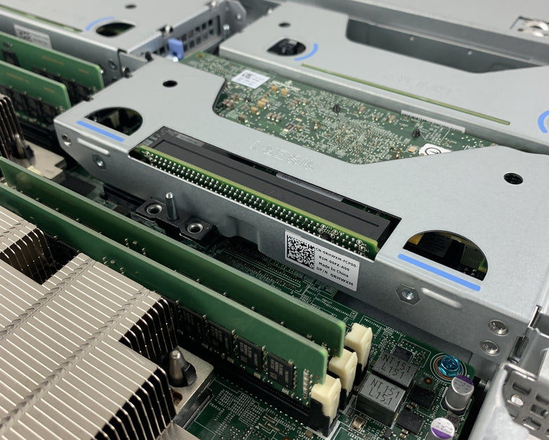 Dell PowerEdge R440 2x Xeon Silver 4110 2.1 GHz 128 GB RAM No HDD NO OS
