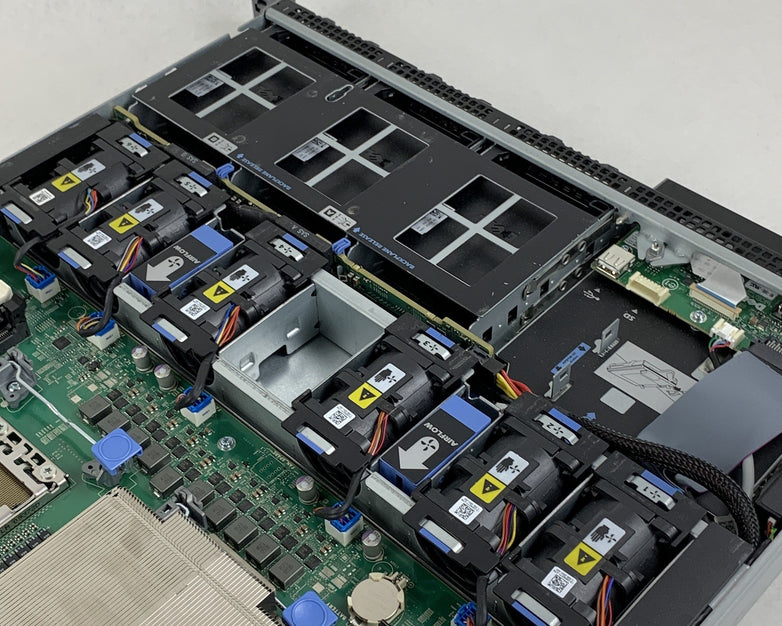 Dell PowerEdge R610 Server 1x Xeon E5520 2.27 GHz 16 GB RAM No HDD No OS