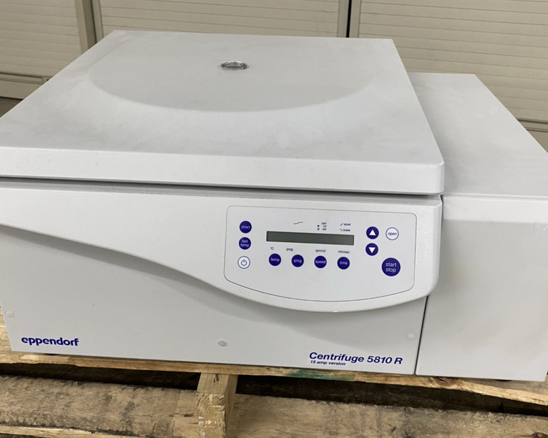 Eppendorf 5810R Refrigerated Centrifuge w/ A-4-62 Rotor