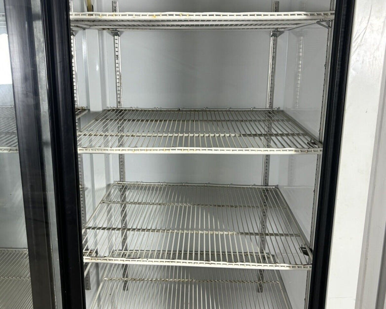 General Refrigeration RSL 40 GC 010 115V 9.5A  10 Oz Charge Powers Snapple