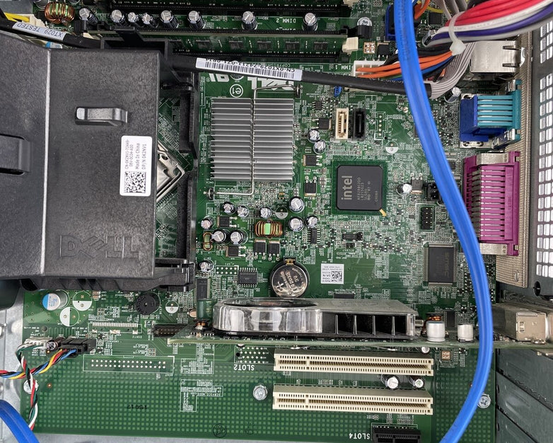 Dell Optiplex 780 MT Intel Core 2 Duo E8400 3GHz 4GB RAM No HDD No OS