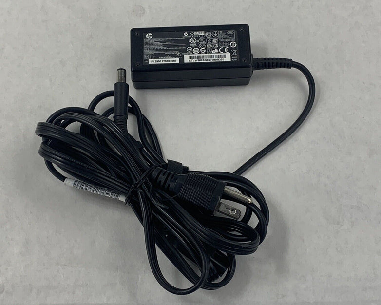 HP 608423-001 HP Spare 609938-001 AC Adapter