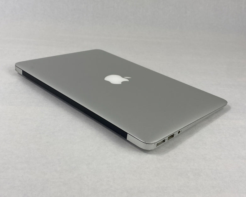 Apple MacBook Air A1465 2015 11" 1.6Ghz i5 4GB RAM 120GB SSD os11.7.1 706 Cycles