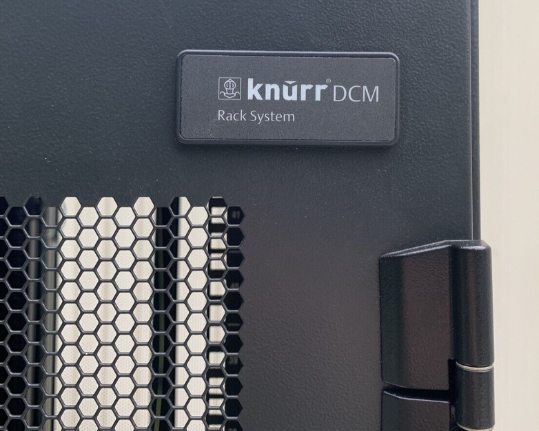 Emerson Knurr DCM Server Rack 42U 78"-48"-28"