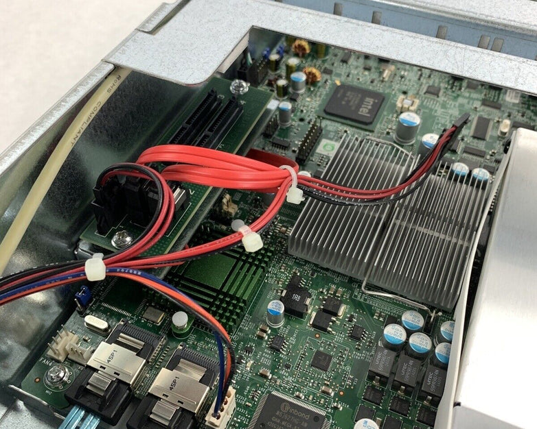 EMC Isilon Storage Array X200 x8DT6 Xeon E5504 2.0 GHz 24 GB Ram No OS No HDD