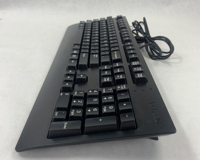 Lot 5 Lenovo SK-8827 Traditional Wired Keyboards 00XH688